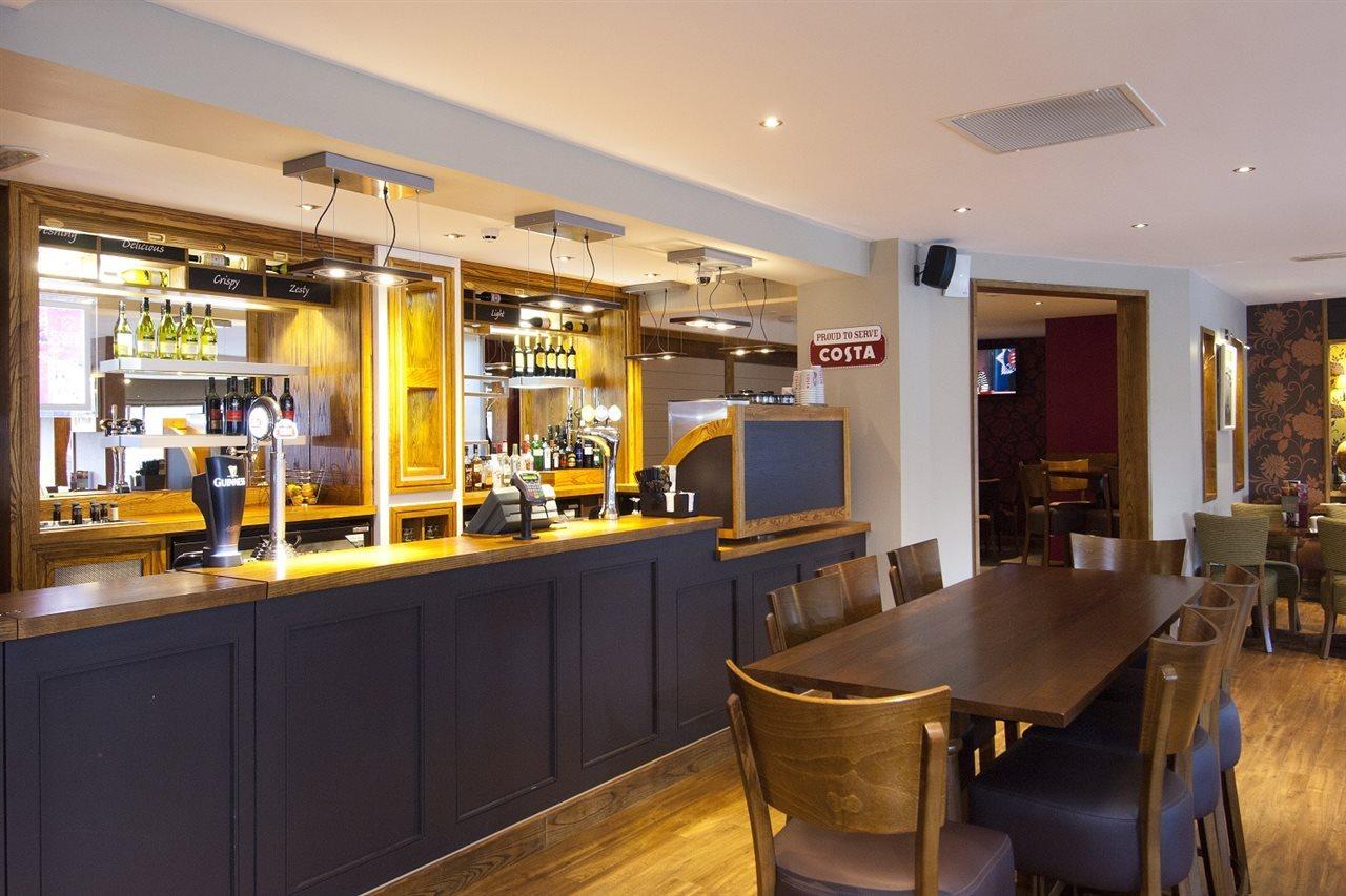 Premier Inn Bradford Central Exterior photo