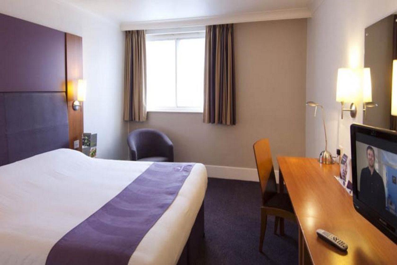 Premier Inn Bradford Central Exterior photo