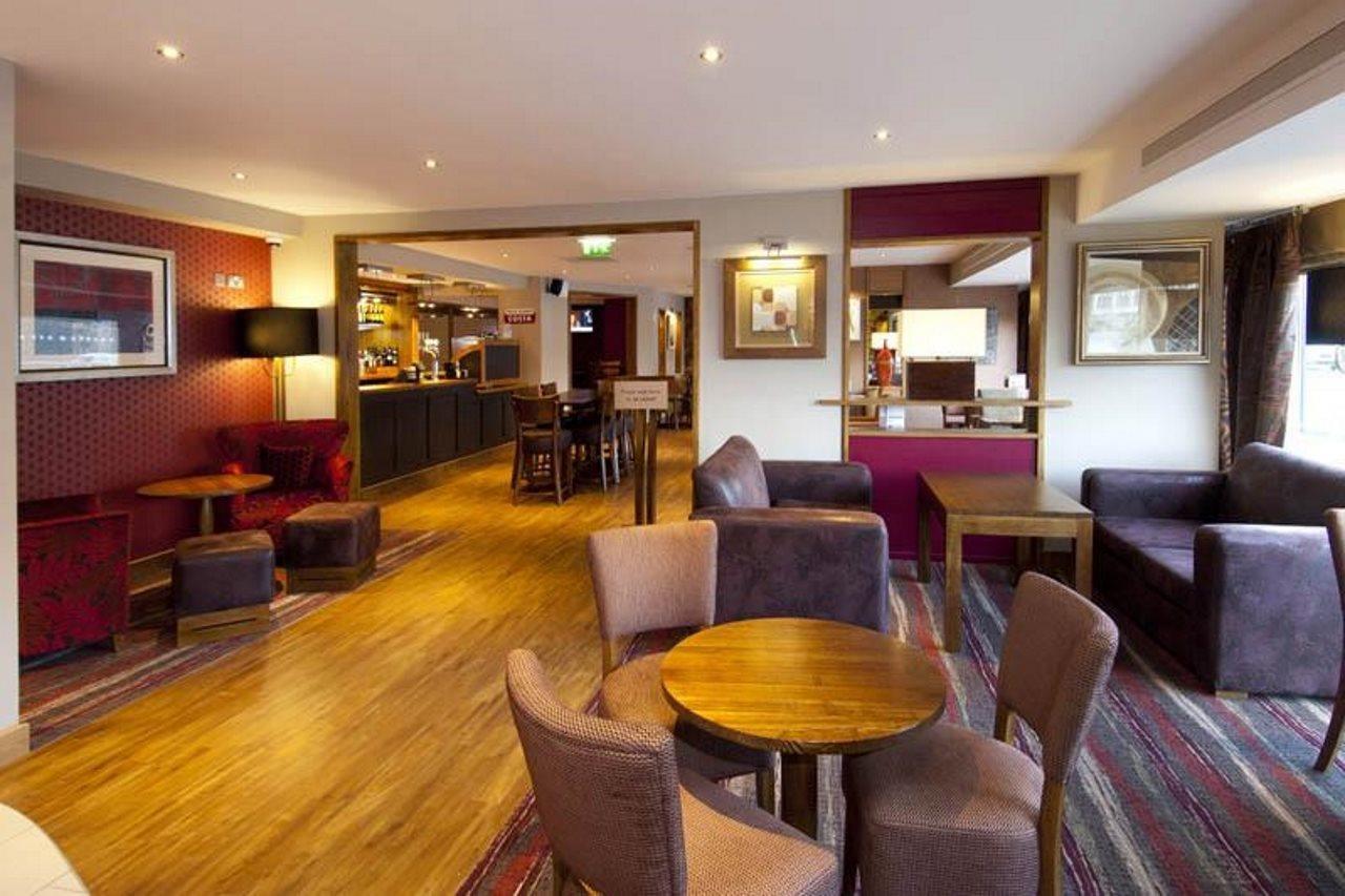 Premier Inn Bradford Central Exterior photo