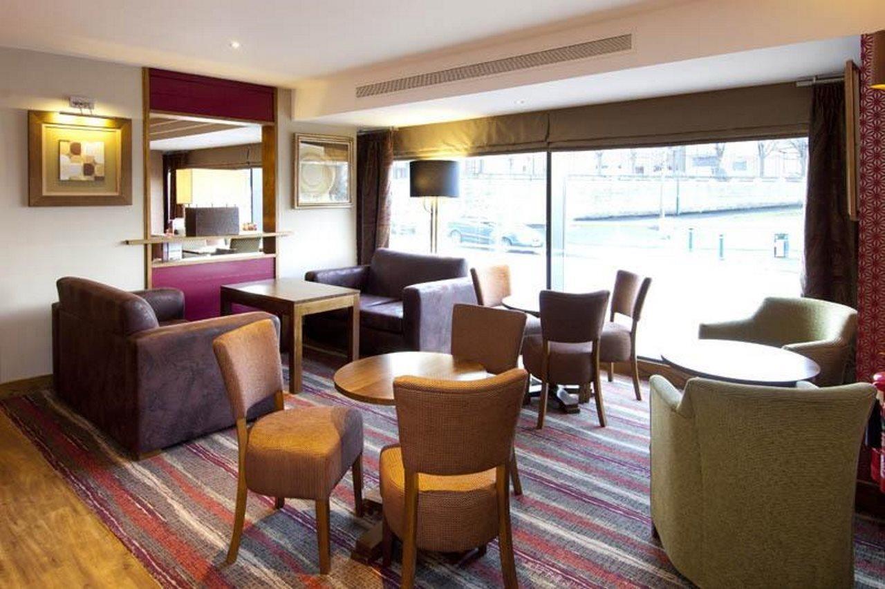 Premier Inn Bradford Central Exterior photo