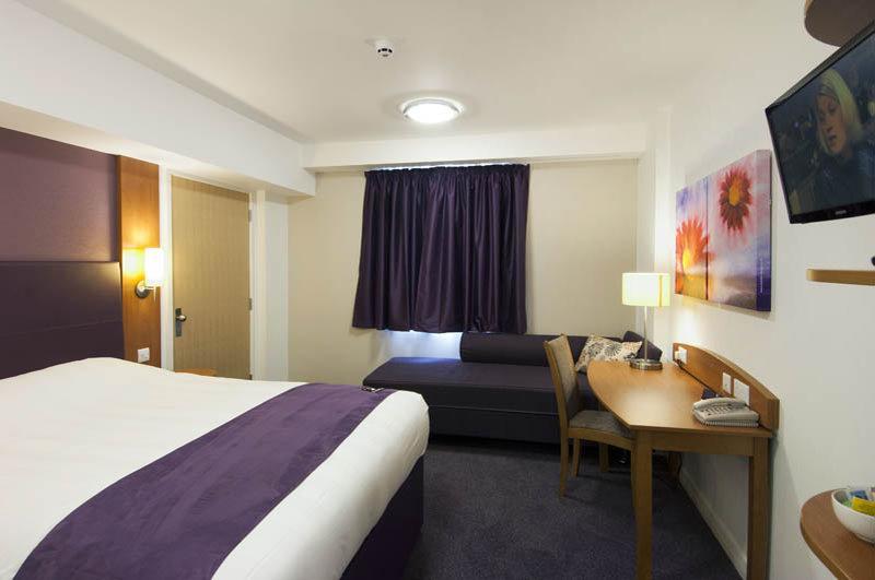 Premier Inn Bradford Central Exterior photo
