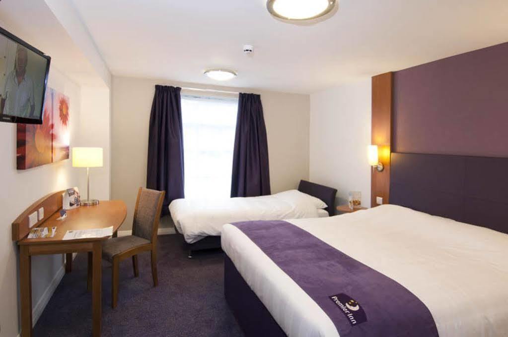 Premier Inn Bradford Central Exterior photo