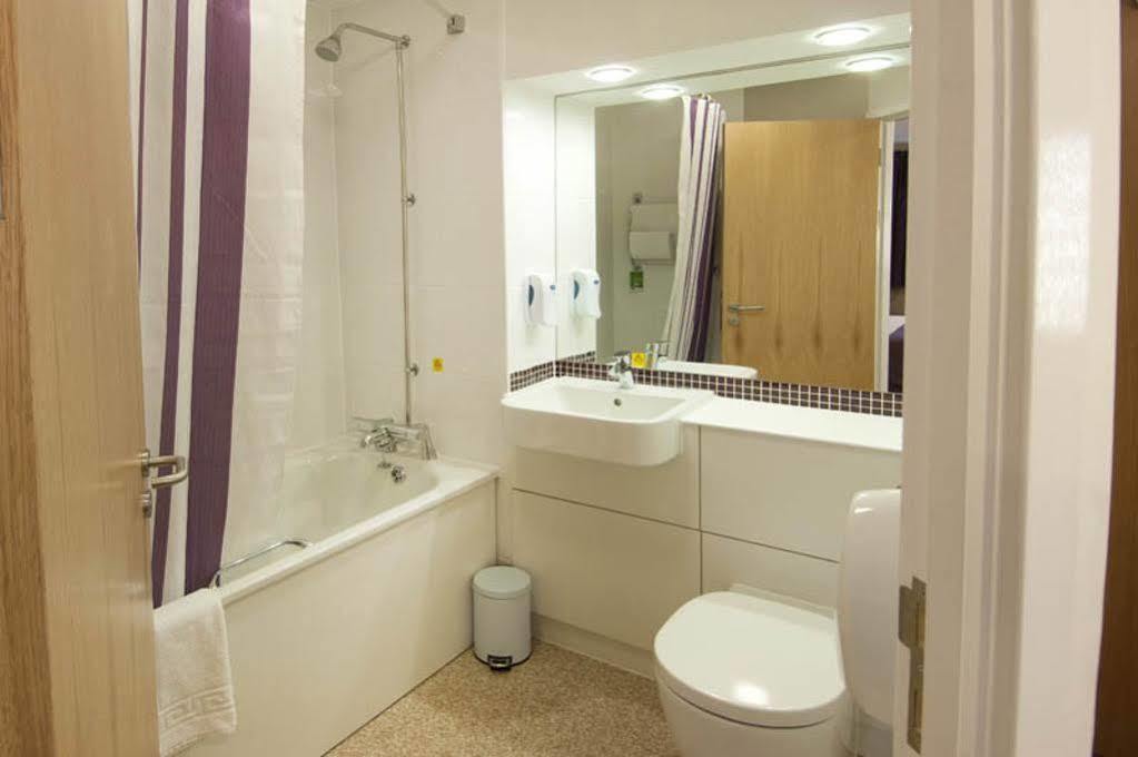 Premier Inn Bradford Central Exterior photo