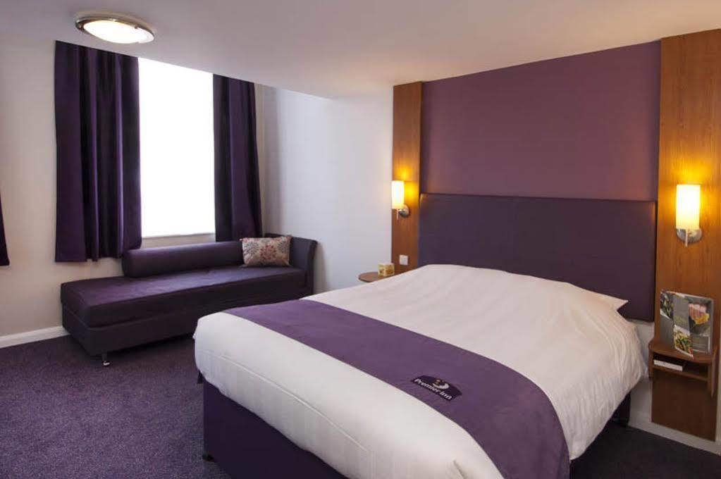 Premier Inn Bradford Central Exterior photo