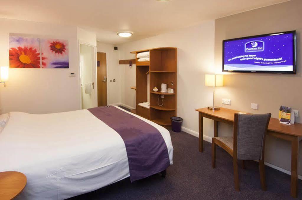 Premier Inn Bradford Central Exterior photo